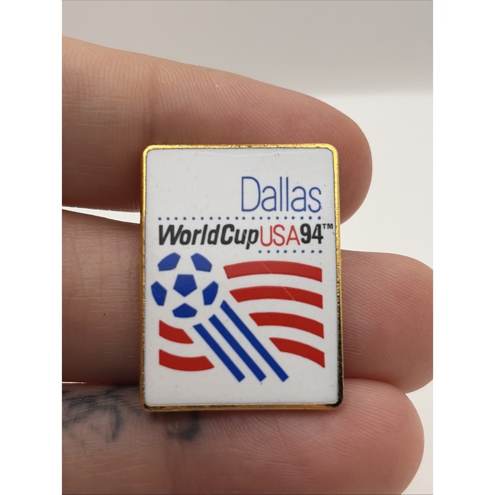 Vintage World Cup USA 1994 Soccer Football Dallas Texas Lapel Hat Pin